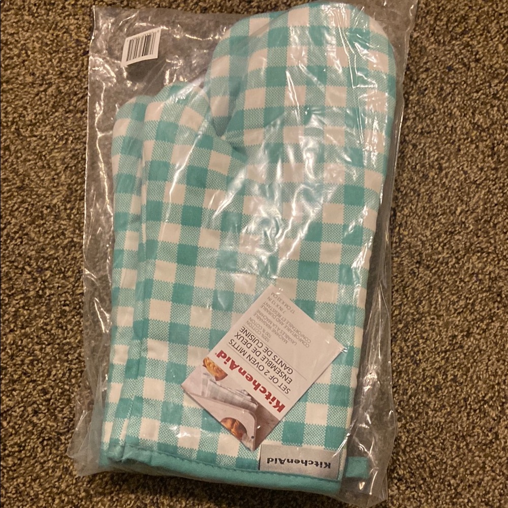 KitchenAid Turquoise Checkered Oven Mitt
